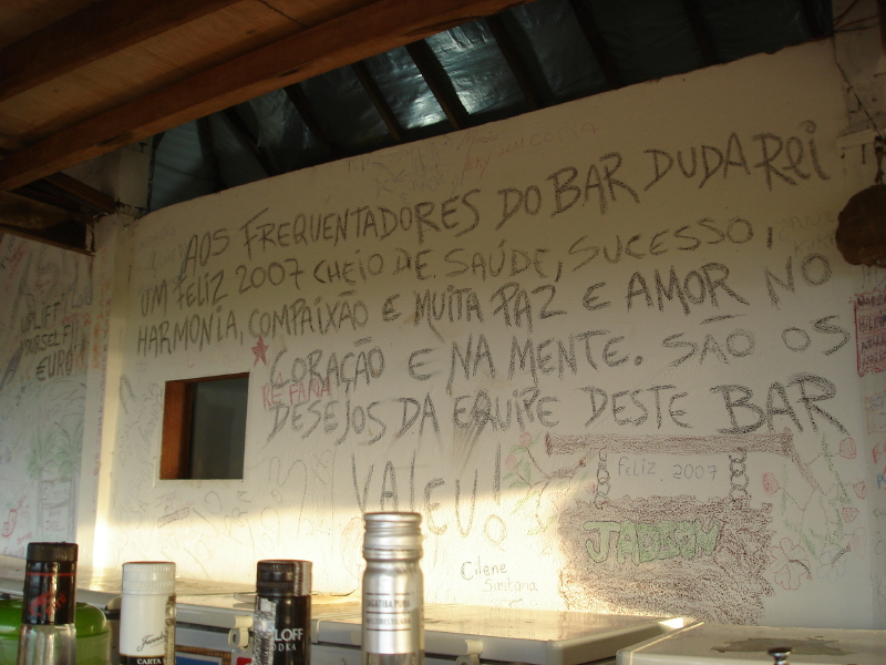 103-le bar de la plage, au pied du pain de sucre