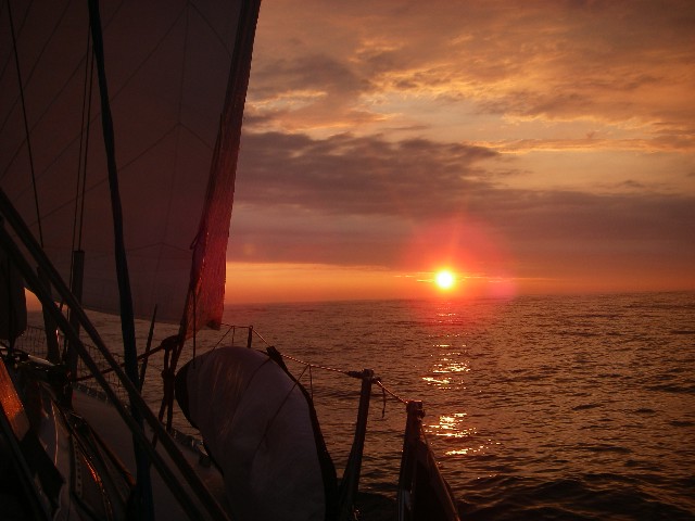 Permier lever de soleil sans brume
