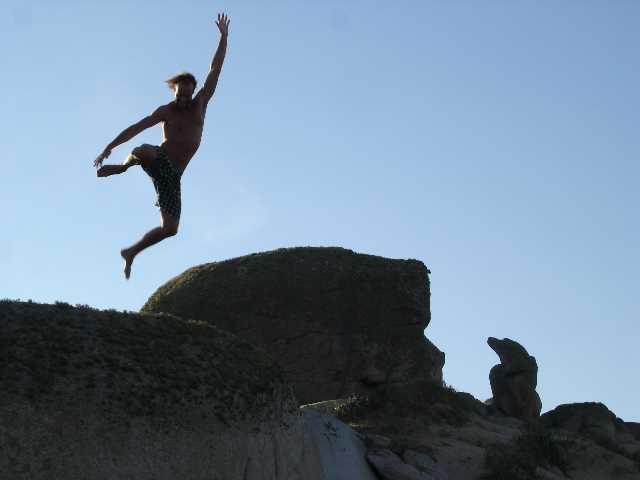 il saute haut, hein? Presque jusqu'en haut de la photo...