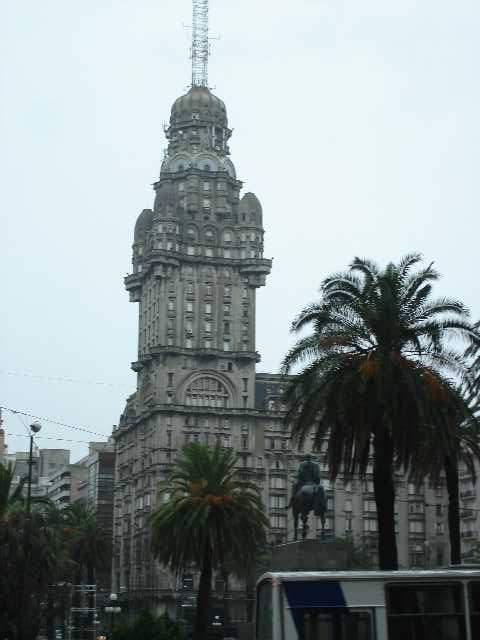 punta de l este et le palacio salvo